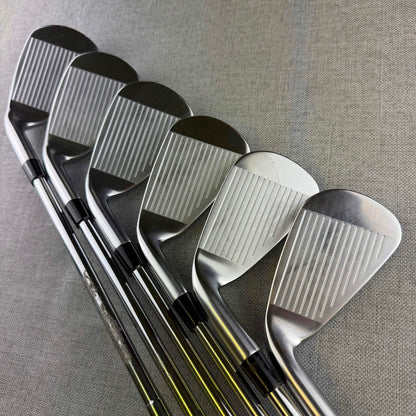 Callaway Quantun MAX 05 Irons - Regular  Flex / 5-PW