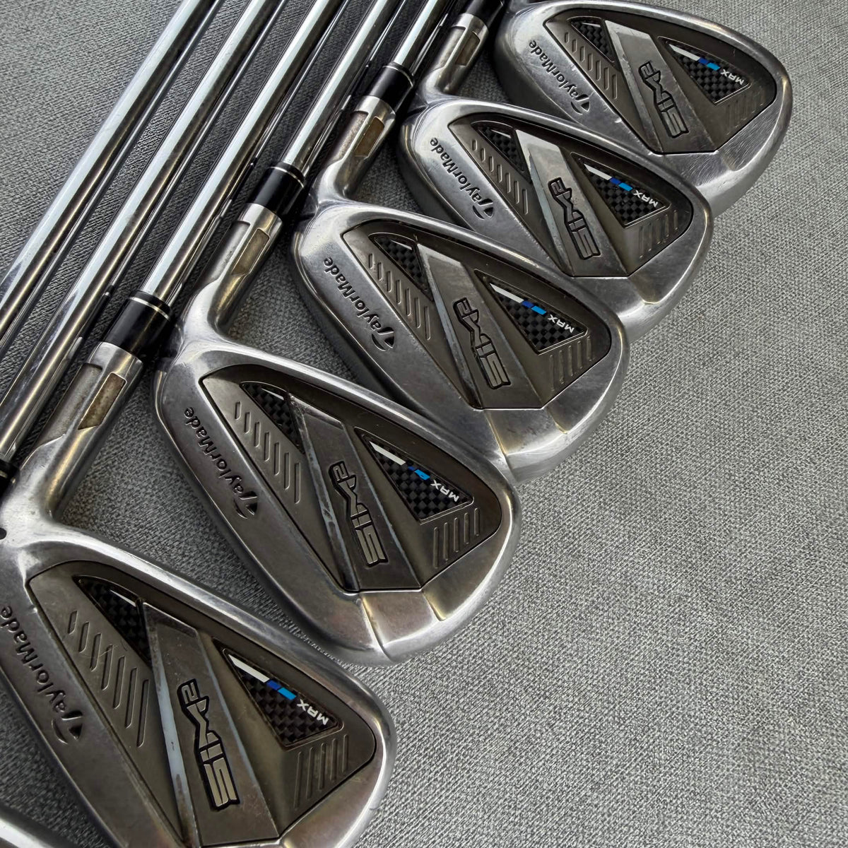 Taylormade  SIM2 MAX Irons - Regular  Flex / 5-SW