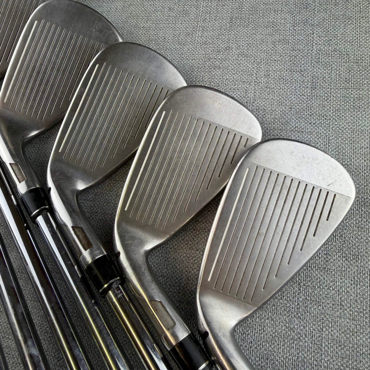 Taylormade  SIM2 MAX Irons - Regular  Flex / 5-SW