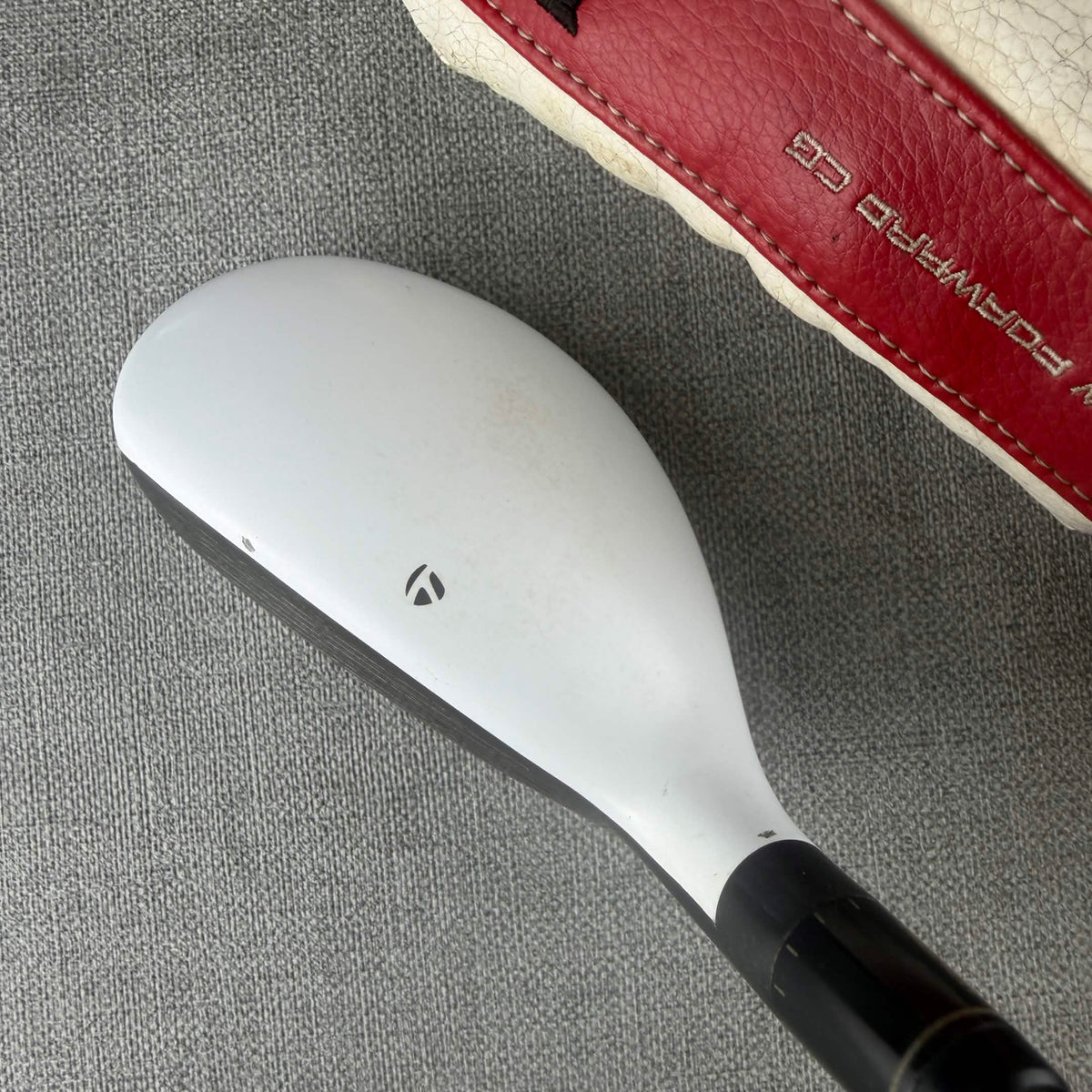 Taylormade  R15 Rescue Hybrid - Stiff Flex / 19 Degree