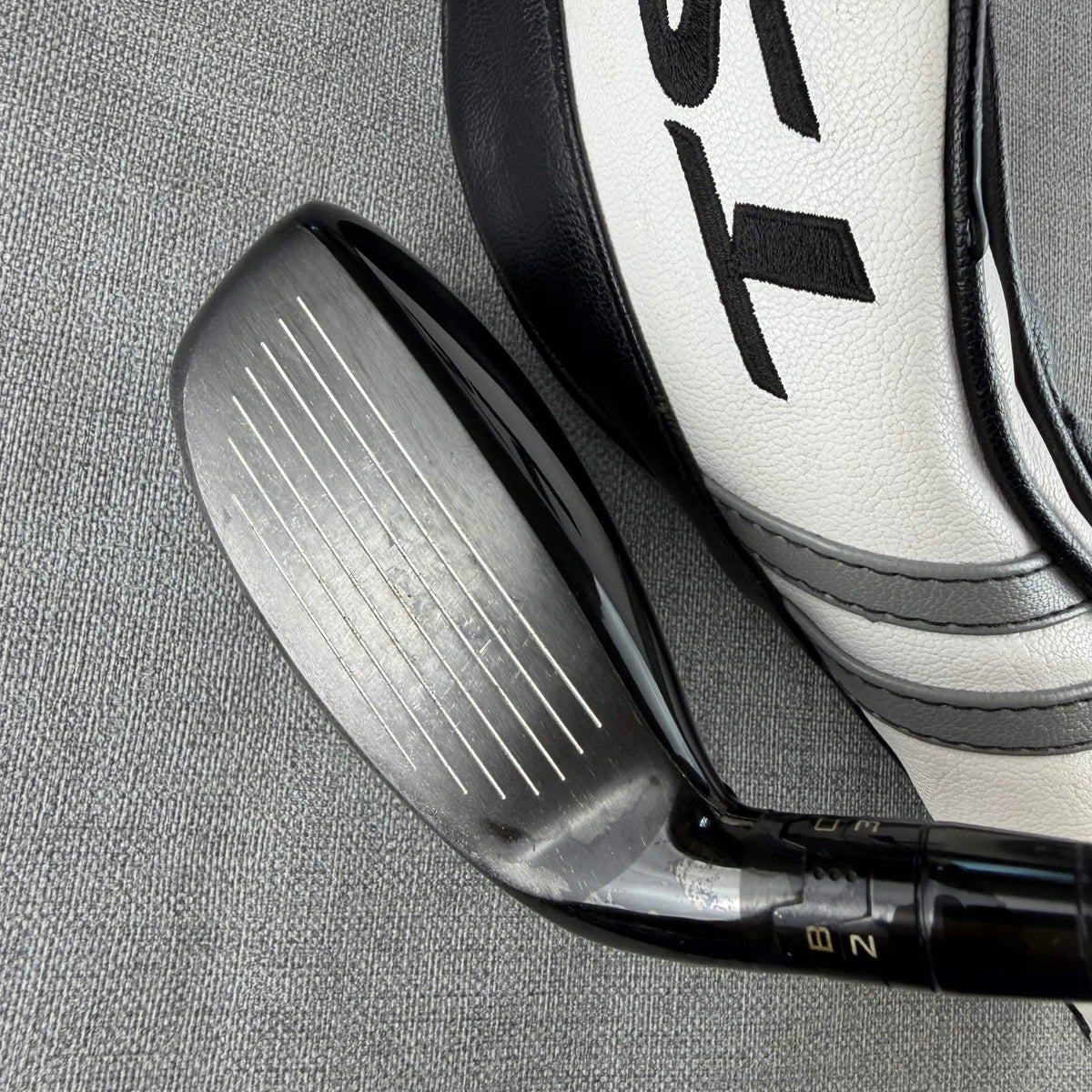 Titleist TSi3 Hybrid - Tour Extra Stiff Flex / 18 Degree