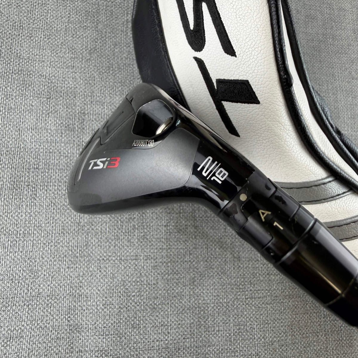 Titleist TSi3 Hybrid - Tour Extra Stiff Flex / 18 Degree