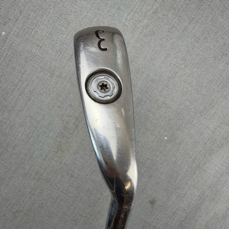 Wilson Staff FG Tour v4 Utility 3 Iron - Regular Flex / 20 Degree