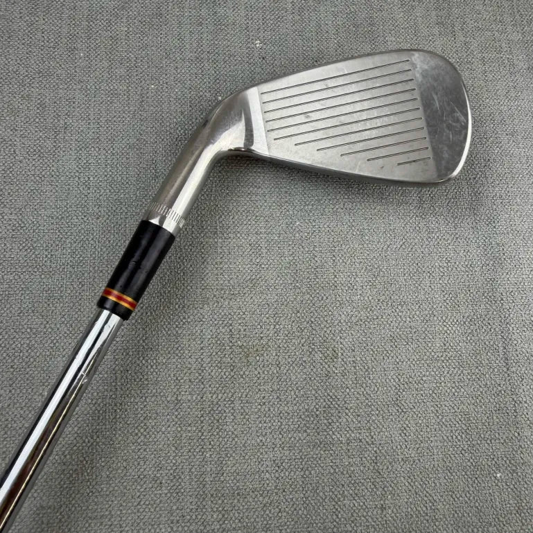Wilson Staff FG Tour v4 Utility 3 Iron - Regular Flex / 20 Degree