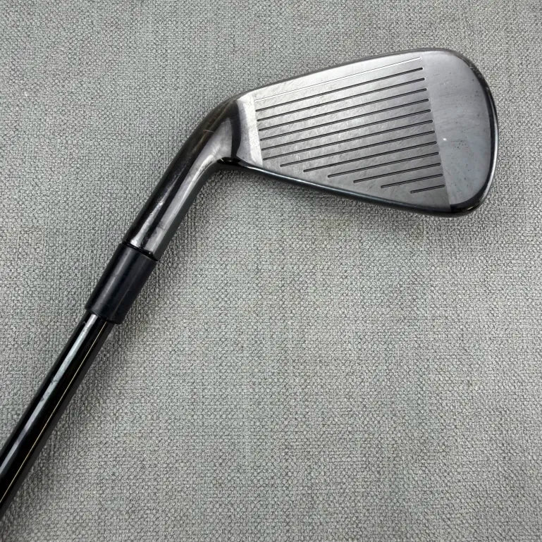 Taylormade P790 4 Black Iron - Stiff Flex / Phantom