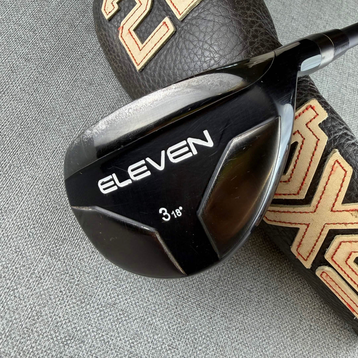 Eleven Black 3 Hybrid Hybrid - Regular Flex / 18 Degree