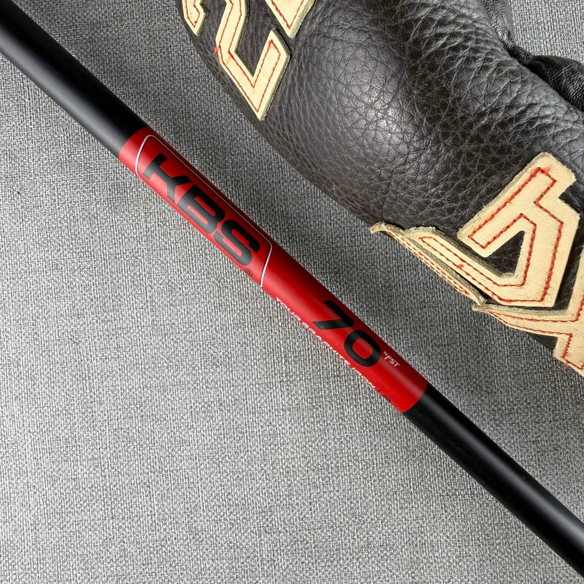 Eleven Black 3 Hybrid Hybrid - Regular Flex / 18 Degree