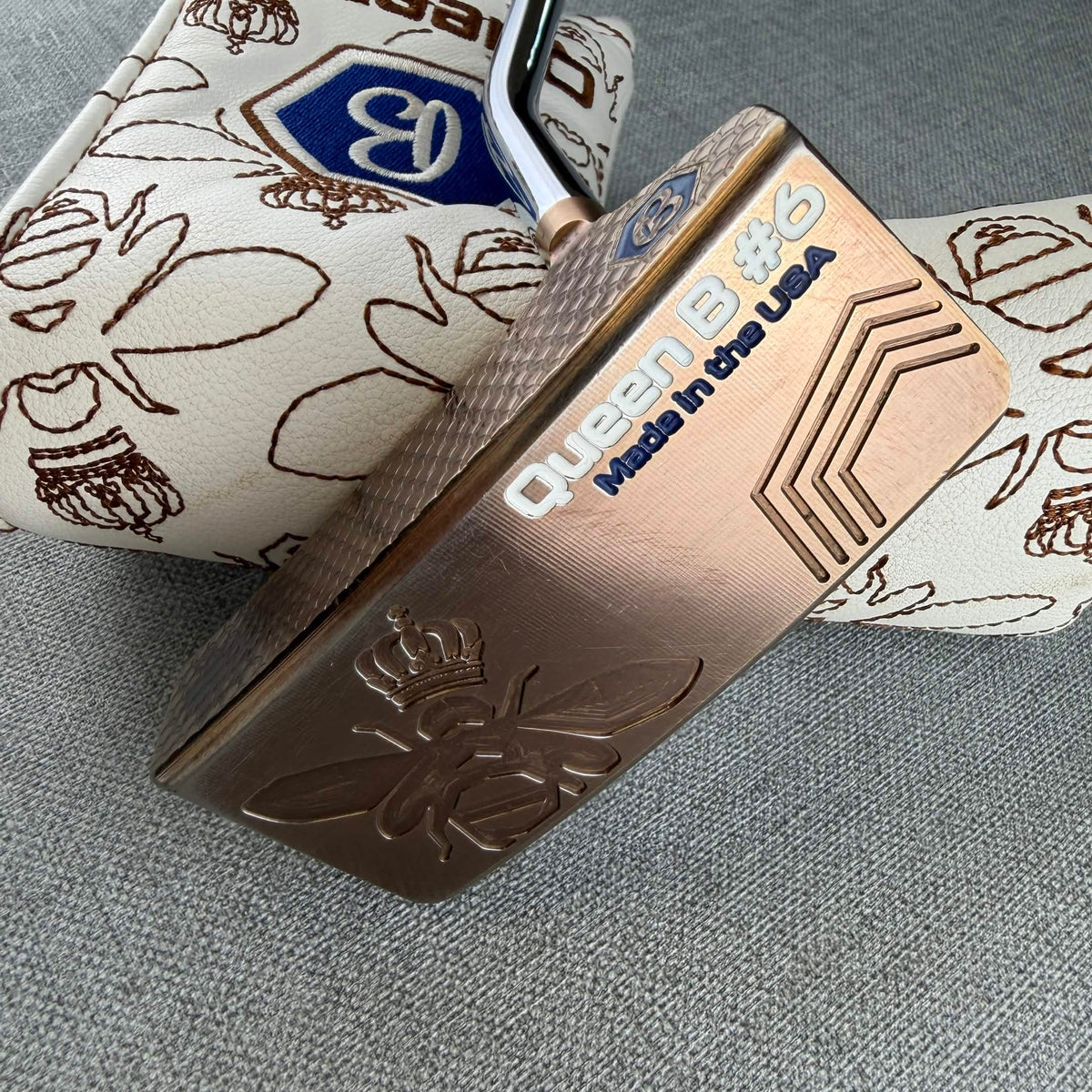 Bettinardi Queen B #6 Putter - 33 Inches / Lamkin Sink Fit Straight Grip