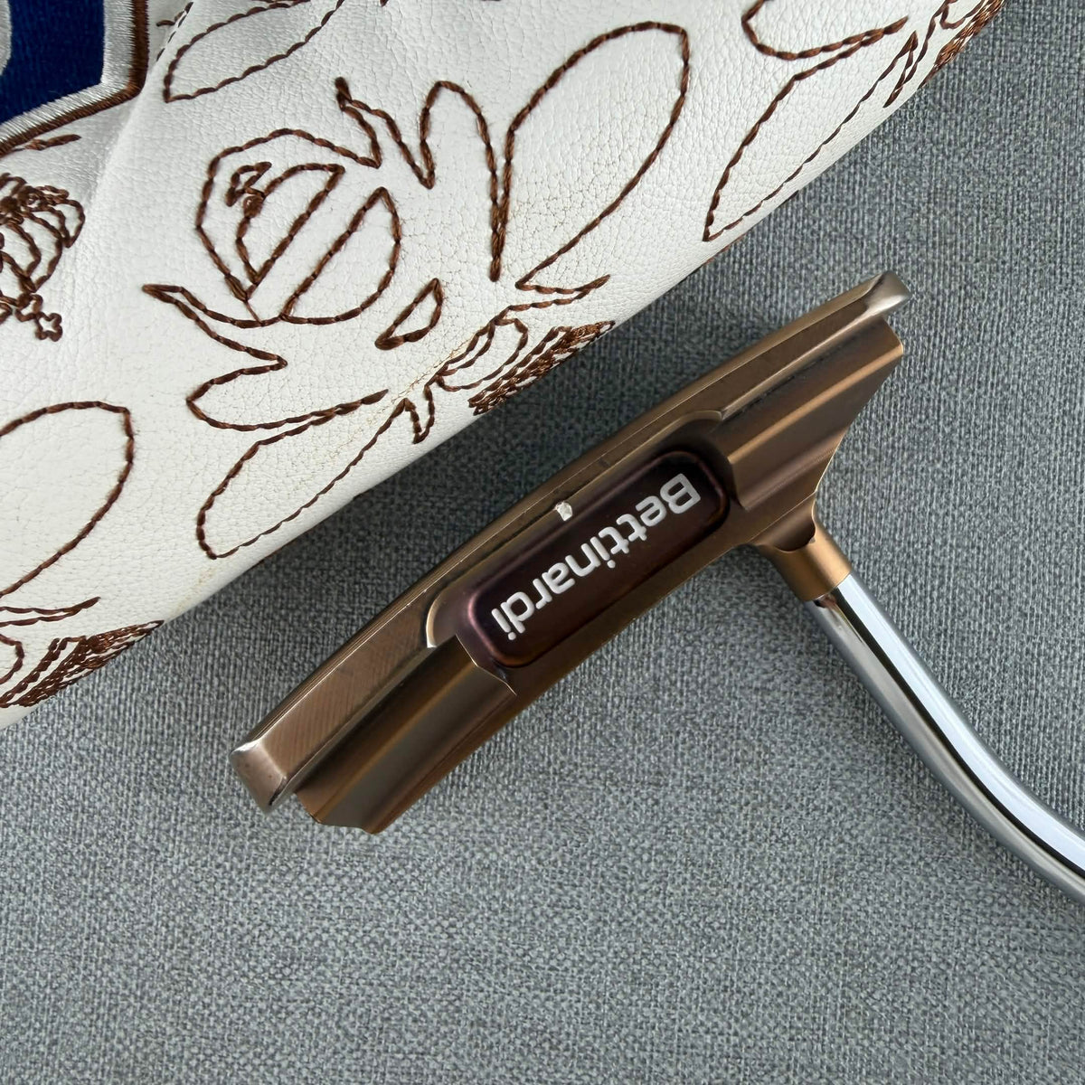 Bettinardi Queen B #6 Putter - 33 Inches / Lamkin Sink Fit Straight Grip