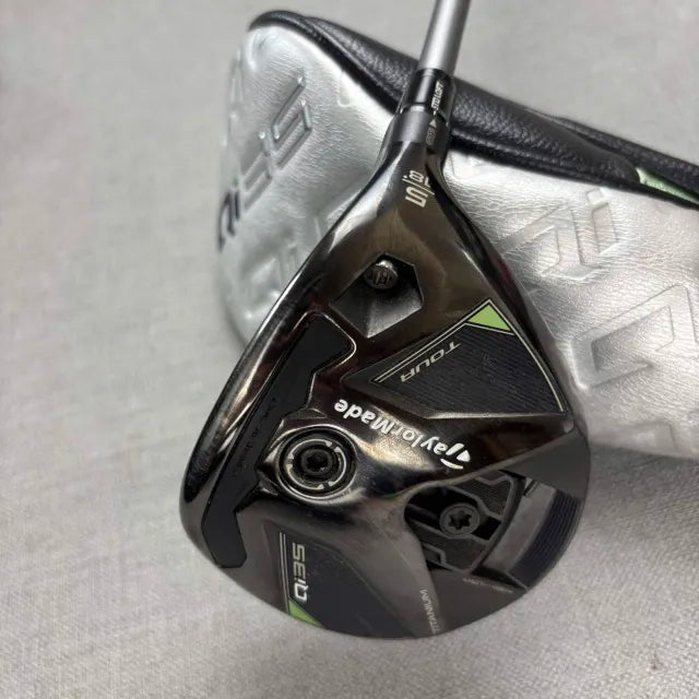 Taylormade Qi35 Tour Fairway 5W - Stiff Flex / 18 Degree