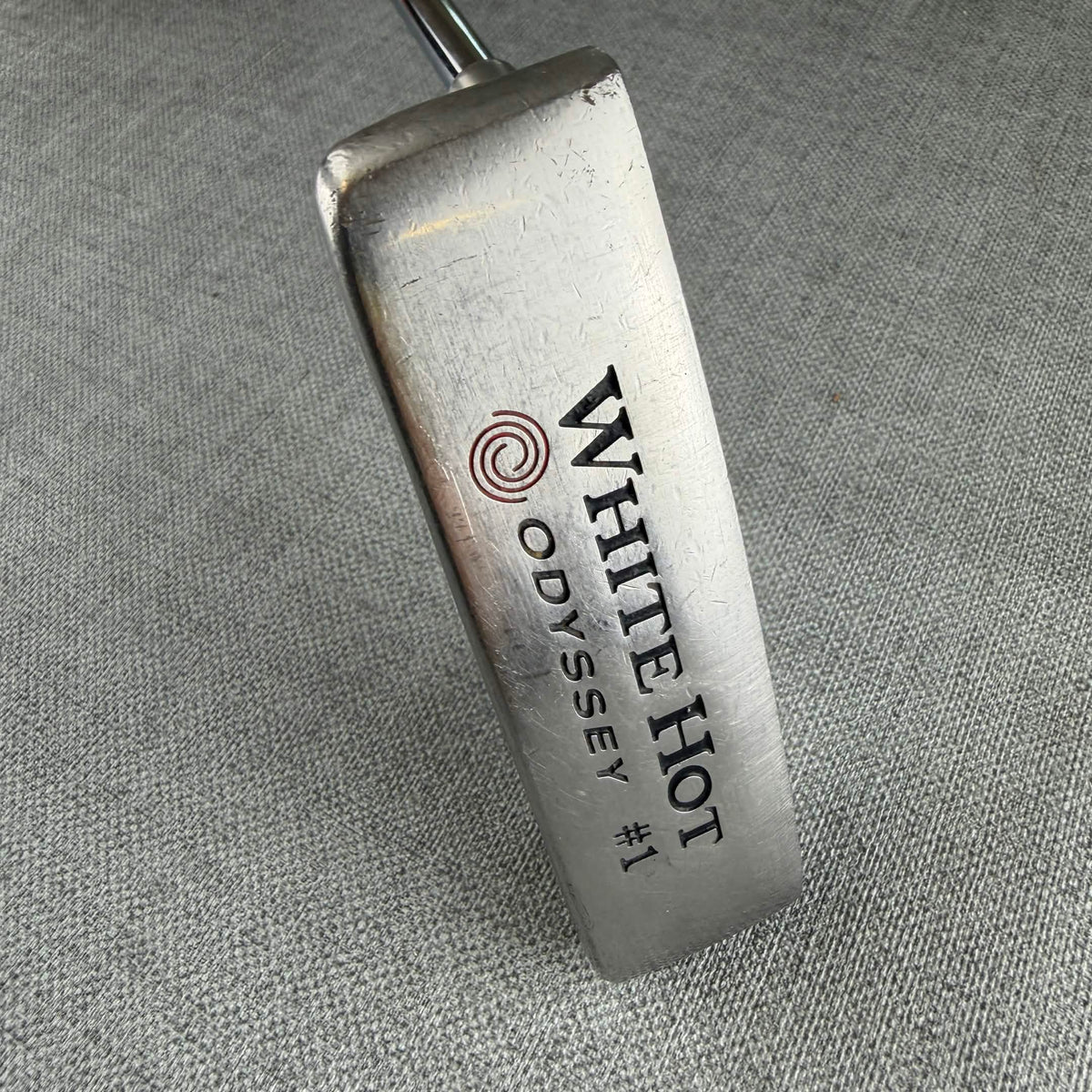 Odyssey White Hot Putter - 34 Inches / Odyssey White Hot Grip