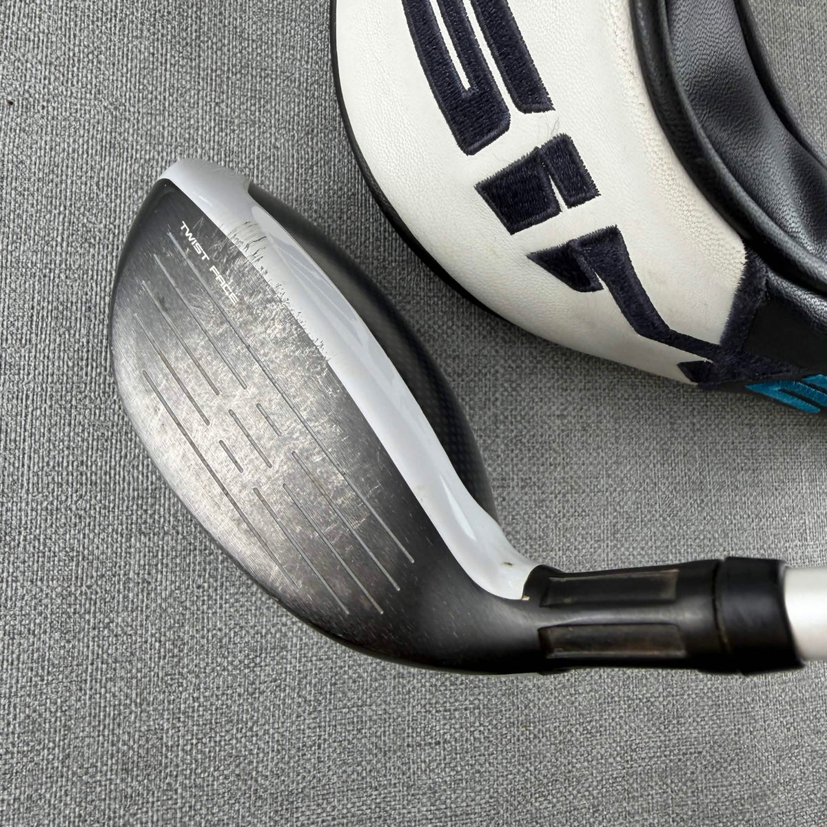 Ping SIM 2 MAX Hybrid - Extra Stiff Flex / 19 Degree