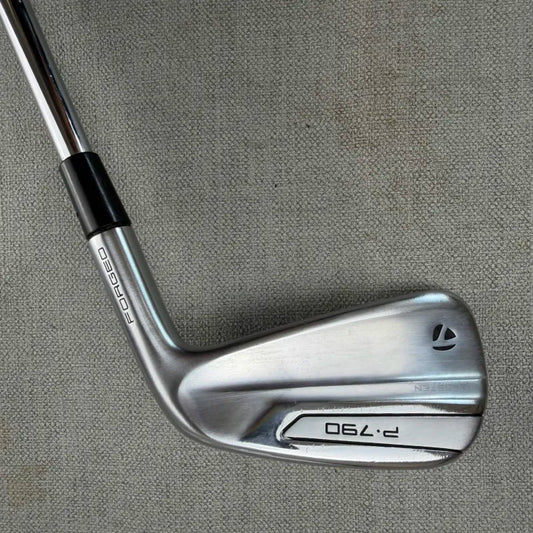 Taylormade P790 2 Iron - Nippon Stiff Flex / 17 Degree