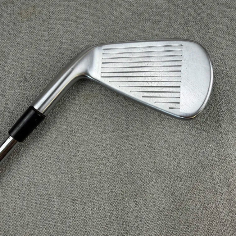 Taylormade P790 2 Iron - Nippon Stiff Flex / 17 Degree