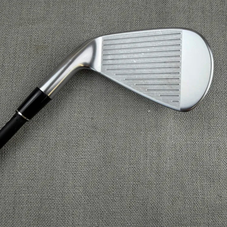 Srixon ZXiU Utility 4 Iron - Regular Flex / 23 Degree