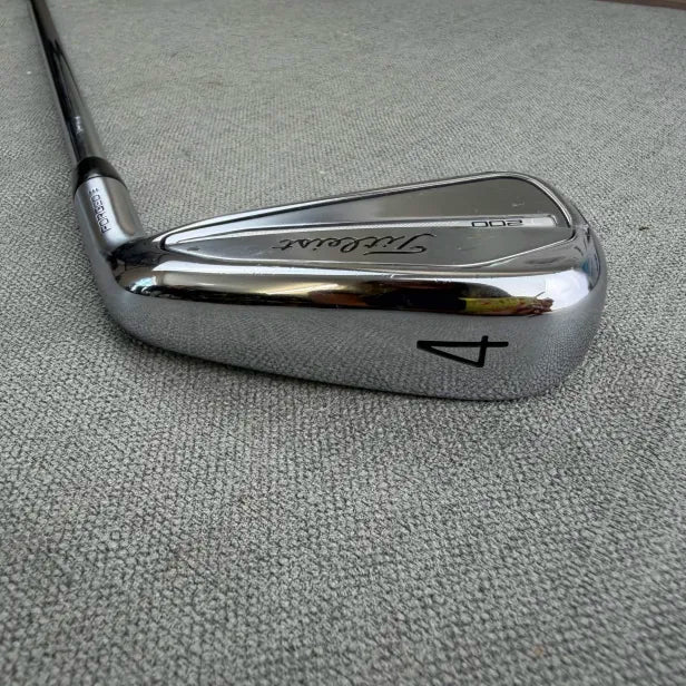 Titleist T200 Utility 4 Iron - Regular Flex / 22 Degree