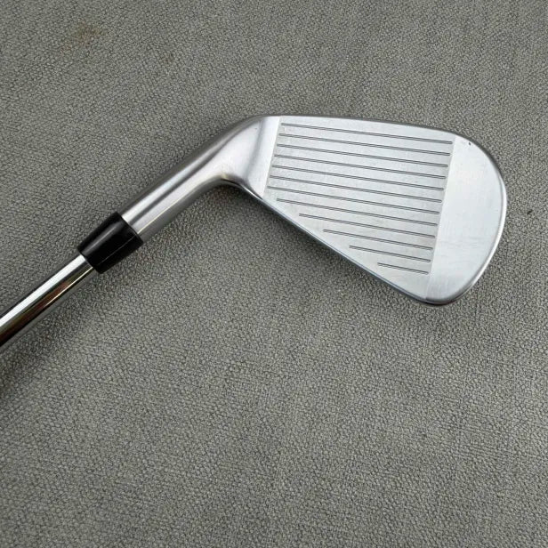 Titleist T200 Utility 4 Iron - Regular Flex / 22 Degree