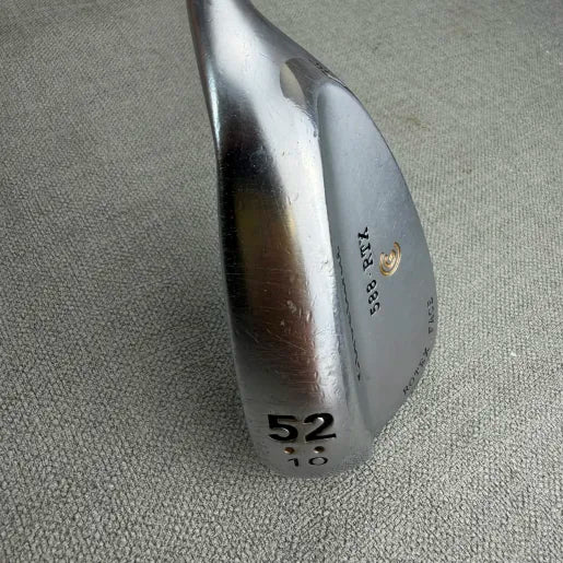 Cleveland 588 RTX Gap Wedge - Wedge Flex / 52 Degree