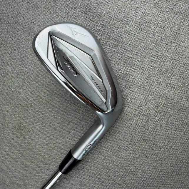 Mizuno JPX923 Forged Gap Wedge - Regular Flex / 50 Degree