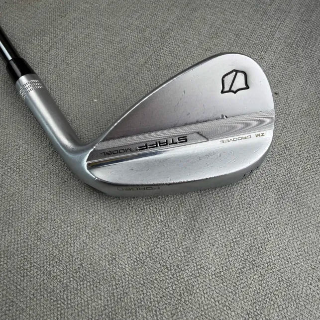 Wilson Staff STAFF MODEL - Graphite Stiff Flex / 50 Degree