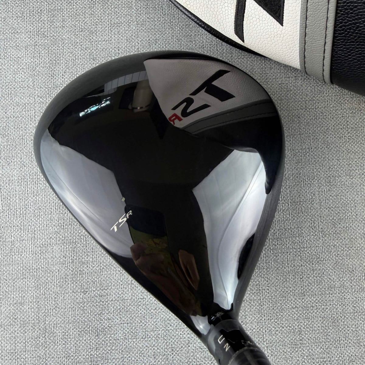 Titleist TSR2 Driver - Stiff Flex 60g / 8 Degree