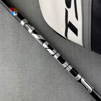 Titleist TSR2 Driver - Stiff Flex 60g / 8 Degree