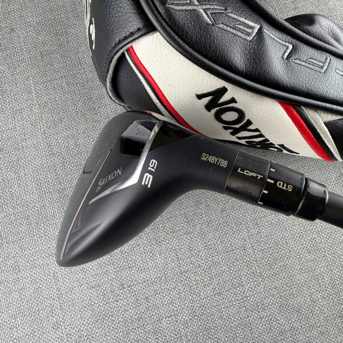 Srixon ZXi Hybrid - Stiff Flex / 19 Degree