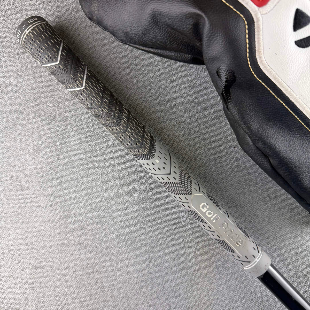 Taylormade M1 Driver - Regular Flex 60g / 10.5 Degree