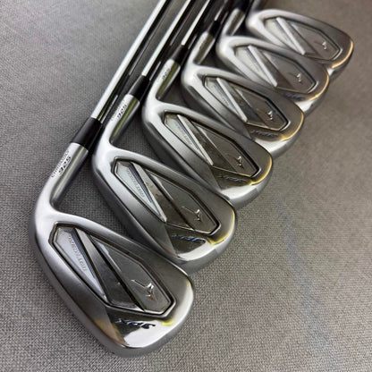 Mizuno JPX Hot Metal 925 Irons - Regular  Flex / 5-PW