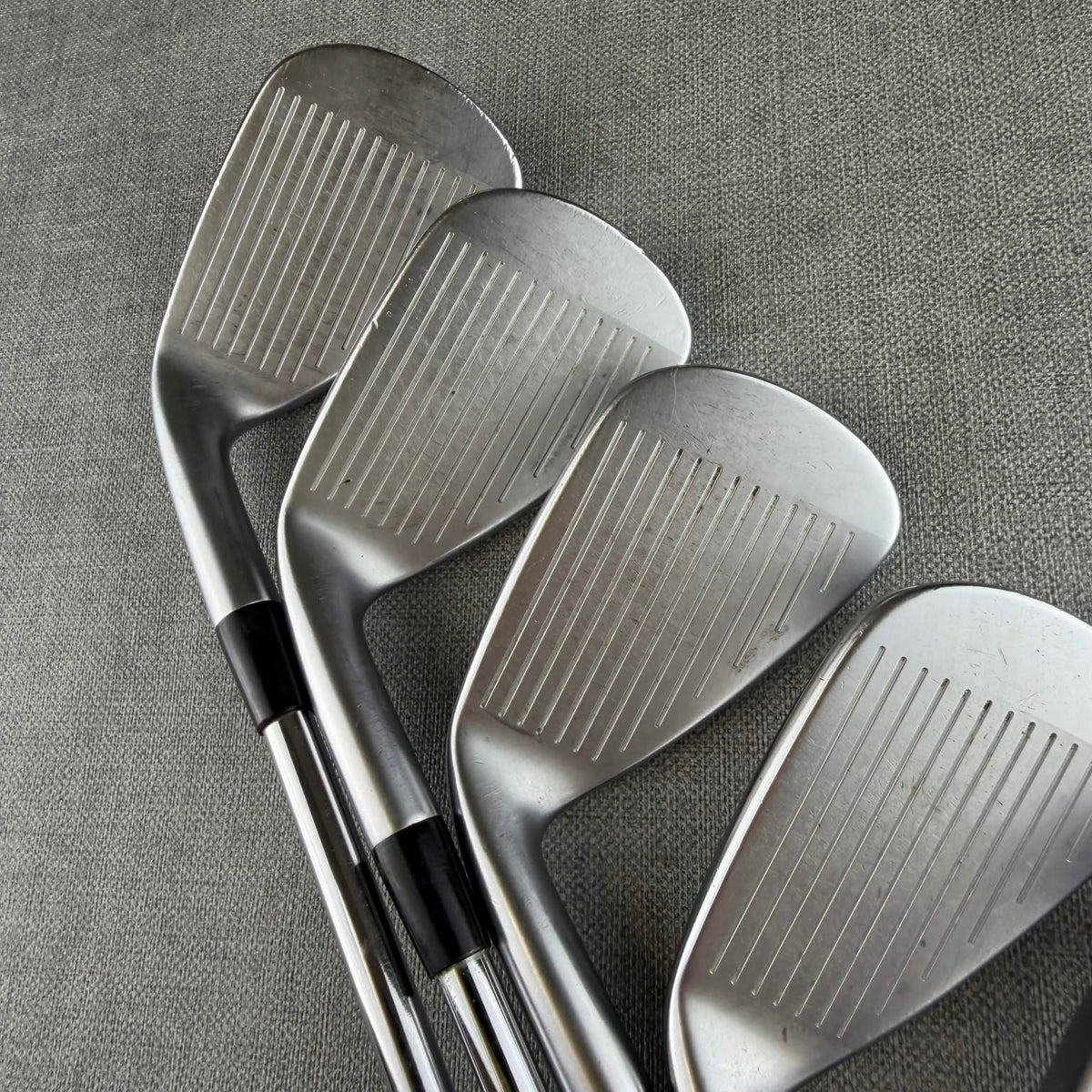 Mizuno JPX Hot Metal 925 Irons - Regular  Flex / 5-PW