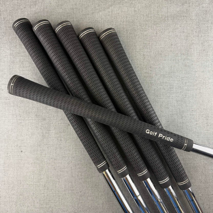 Mizuno JPX Hot Metal 925 Irons - Regular  Flex / 5-PW
