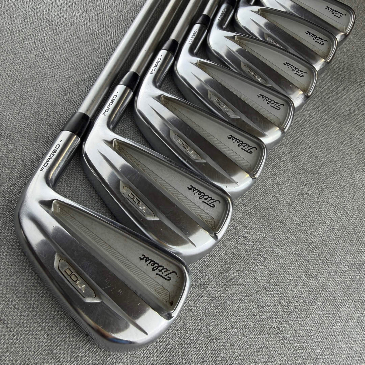 Titleist T100 Forged Irons - Stiff Flex / 4-PW