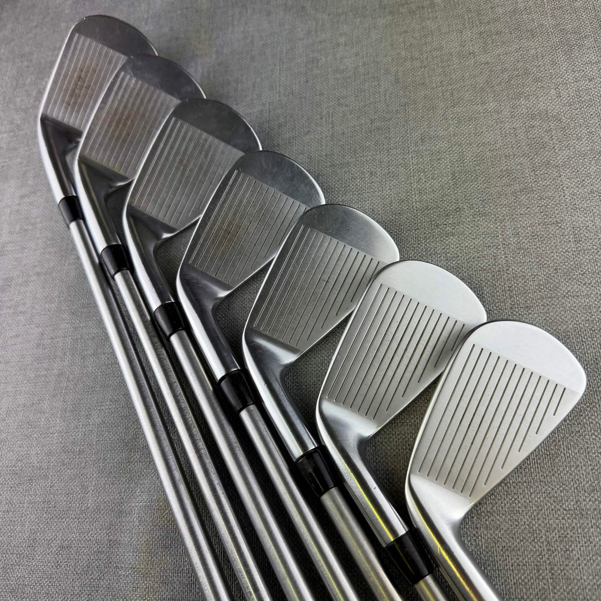 Titleist T100 Forged Irons - Stiff Flex / 4-PW