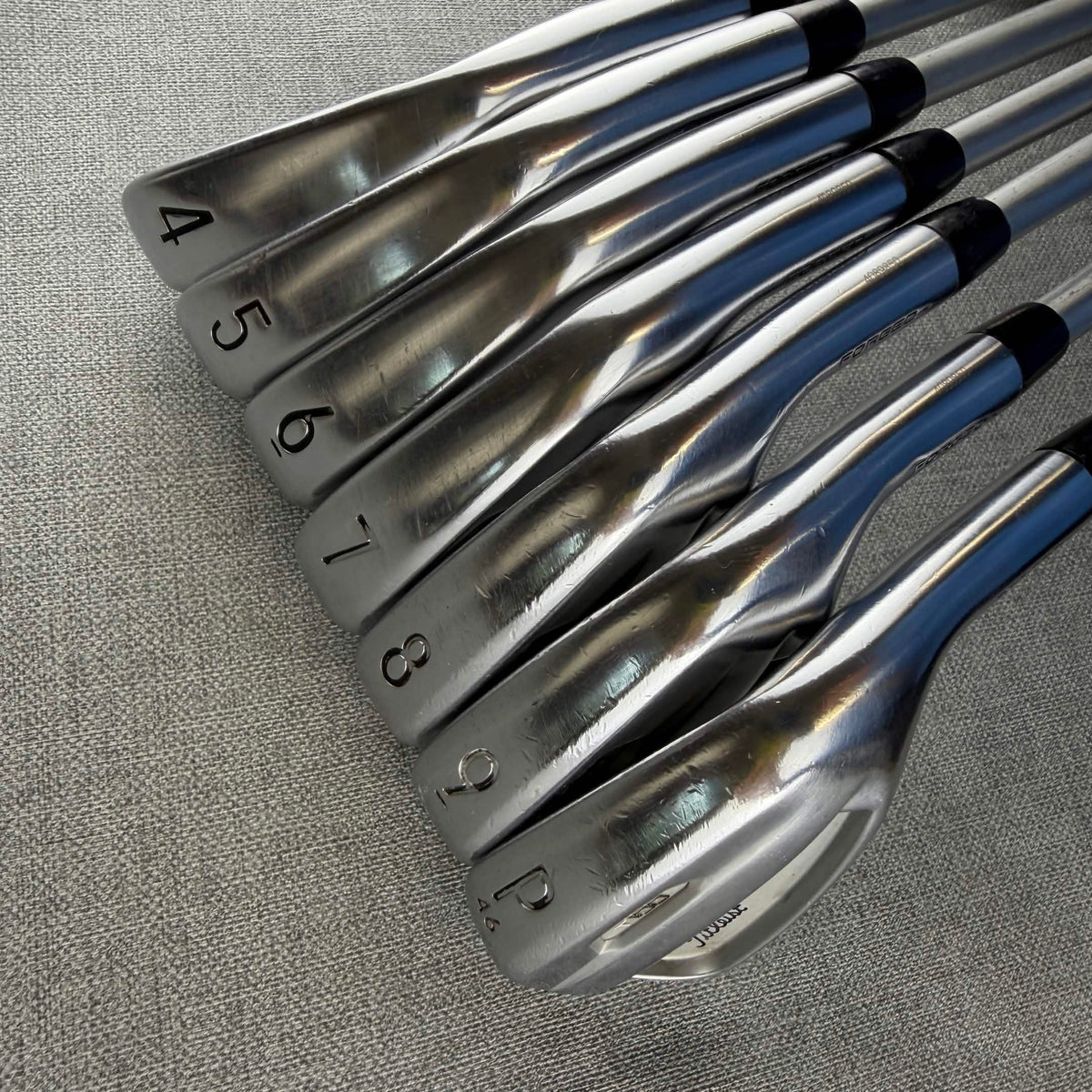 Titleist T100 Forged Irons - Stiff Flex / 4-PW