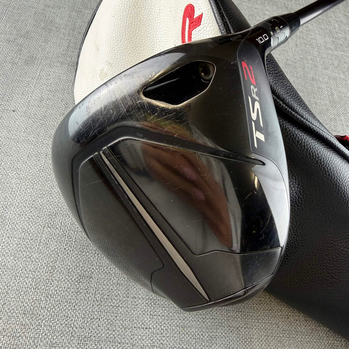 Titleist TSR2 Driver - Regular Flex 50g / 10 Degree