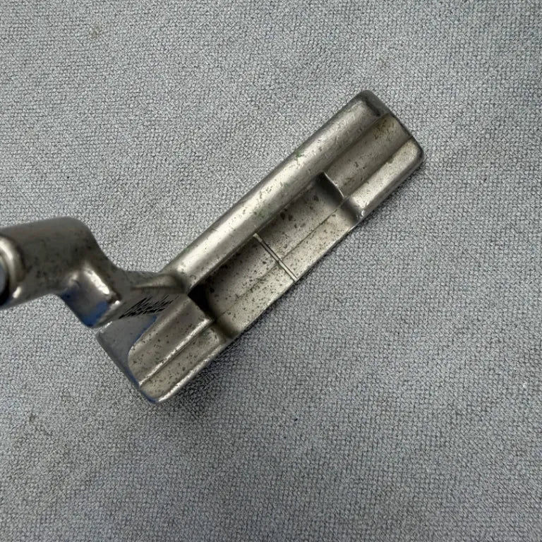 Cleveland Classic 2 Putter - 35 Inches / Karma
