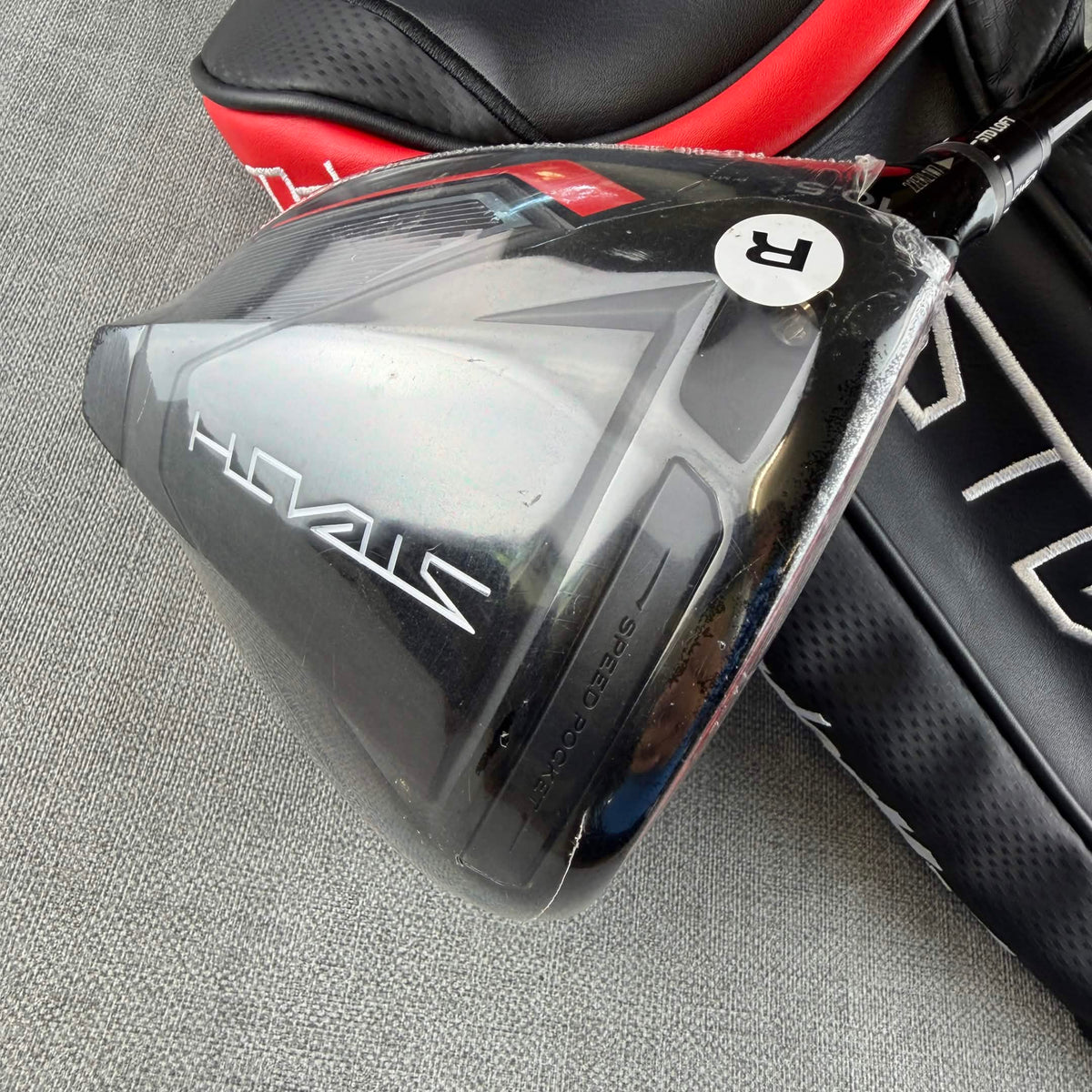 Taylormade Stealth Driver - Regular Flex 50g / 10.5 Degree