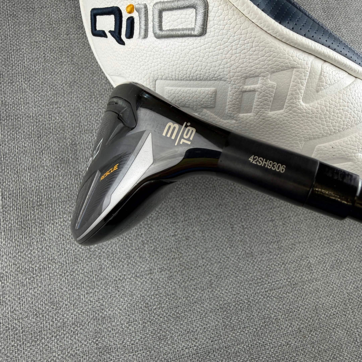 Taylormade  Qi10 Rescue Hybrid - Extra Stiff Flex / 19 Degree