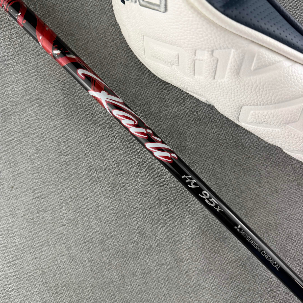 Taylormade  Qi10 Rescue Hybrid - Extra Stiff Flex / 19 Degree