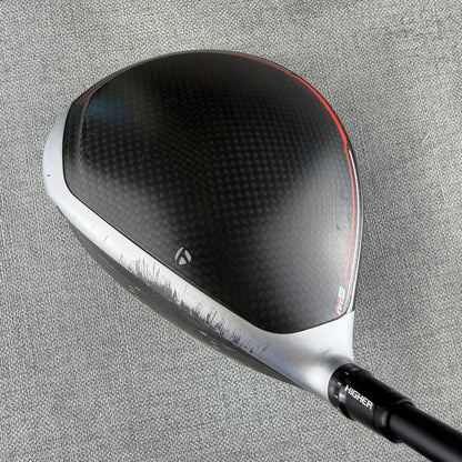 Taylormade M5 Driver - Stiff Flex 50g / 10.5 Degree