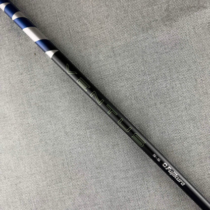 Taylormade M5 Driver - Stiff Flex 50g / 10.5 Degree