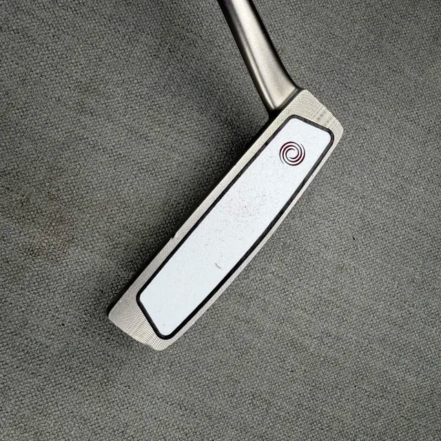 Odyssey White Hot Pro 9 Putter - 33 Inches / Odyssey