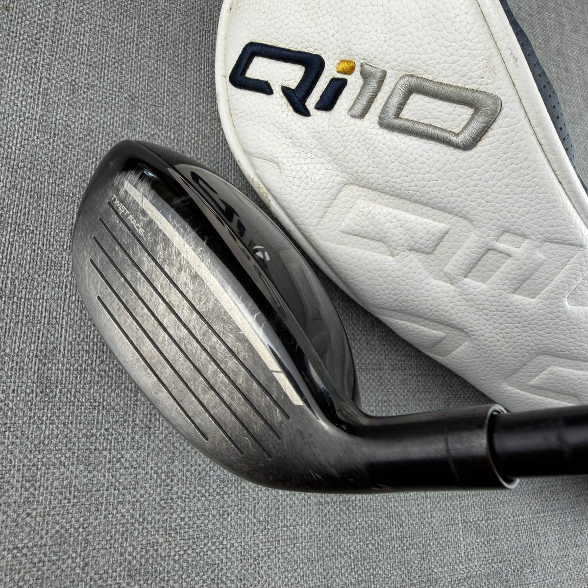 Taylormade  Qi10 Rescue Hybrid - Stiff Flex / 19 Degree