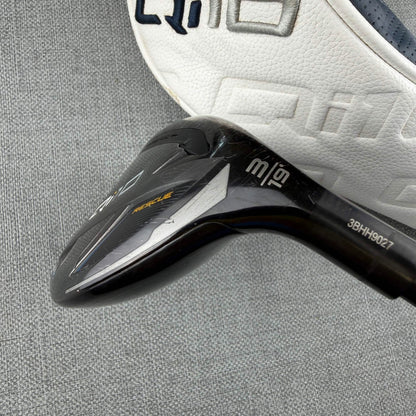 Taylormade  Qi10 Rescue Hybrid - Stiff Flex / 19 Degree