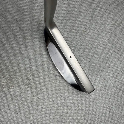 Yes C-Groove Sophia Putter - 34 Inches / Grip Master