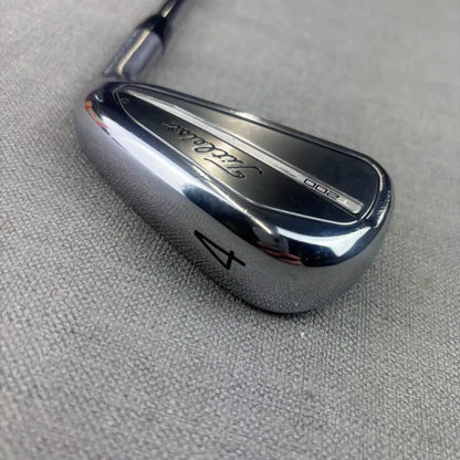 Titleist T200 4 Iron - 21 Degree / Regular Flex
