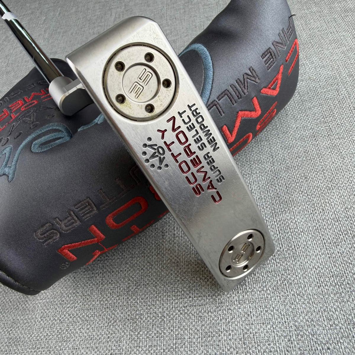 Scotty Cameron Super Select Newport Putter - 34 Inches / Scotty Cameron Grip