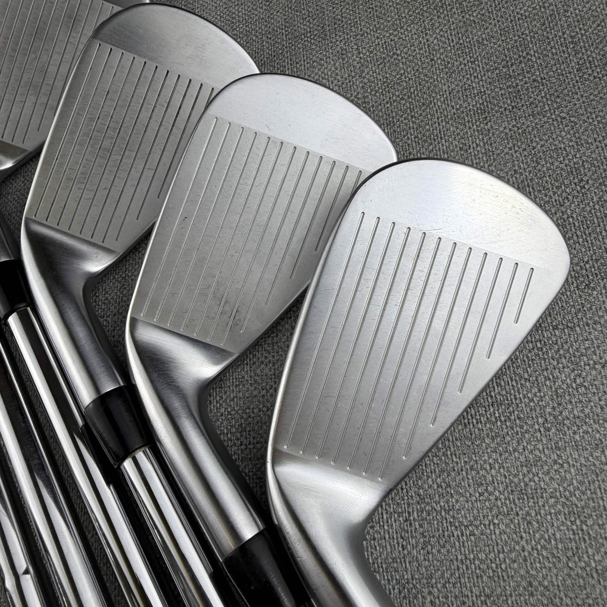 Titleist T200 Forged Irons - Regular  Flex / 5- PW