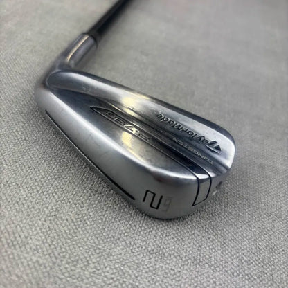 Taylormade P790 Udi 2 Iron - 18 Degrees / Stiff Flex