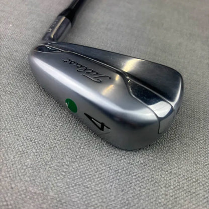 Titleist U500 4 Iron - Stiff Flex / 21 Degree